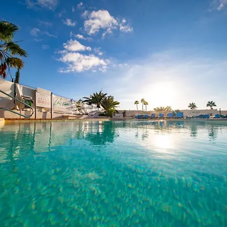 Ponderosa 807, Americas, One Bedroom With Large Terrace And Ocean View, Next To Siam Park شقة *